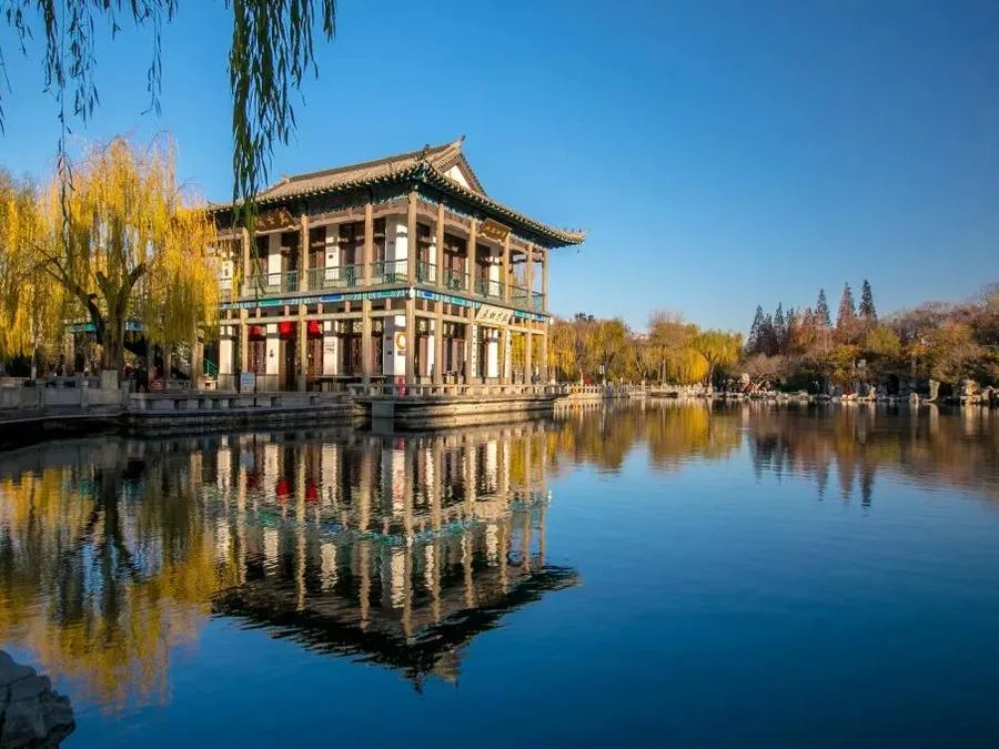 luoyuan-hall-in-baotu-spring-jpg luoyuan-hall-in-baotu-spring-jpg