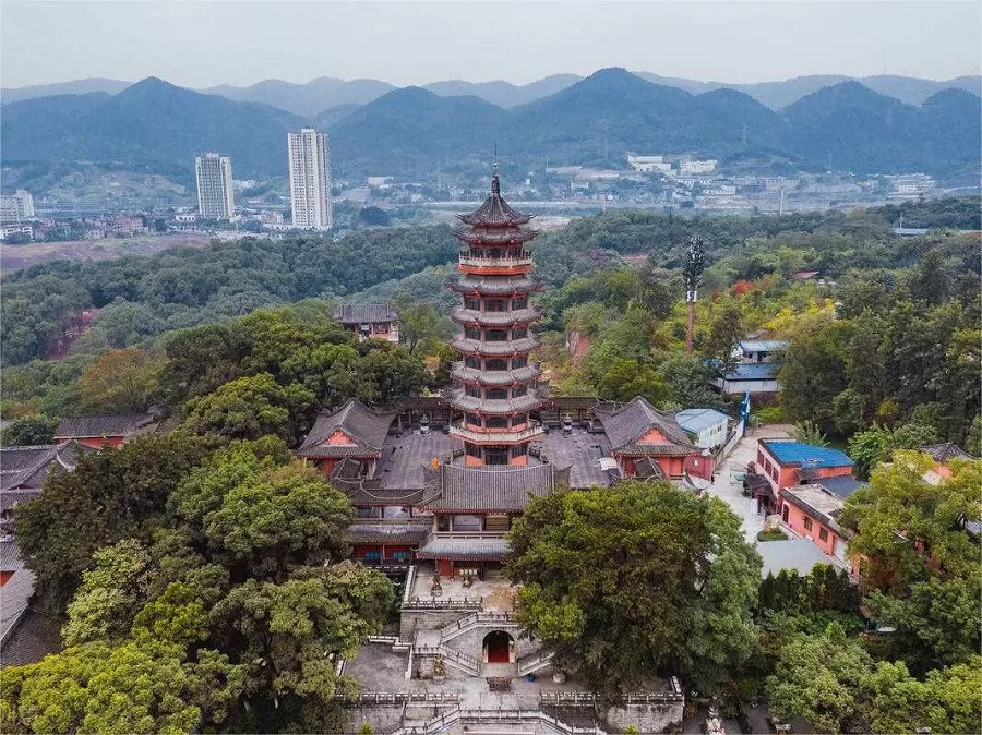 magnificent-buildings-in-huayan-temple-chongqing-jpg magnificent-buildings-in-huayan-temple-chongqing-jpg