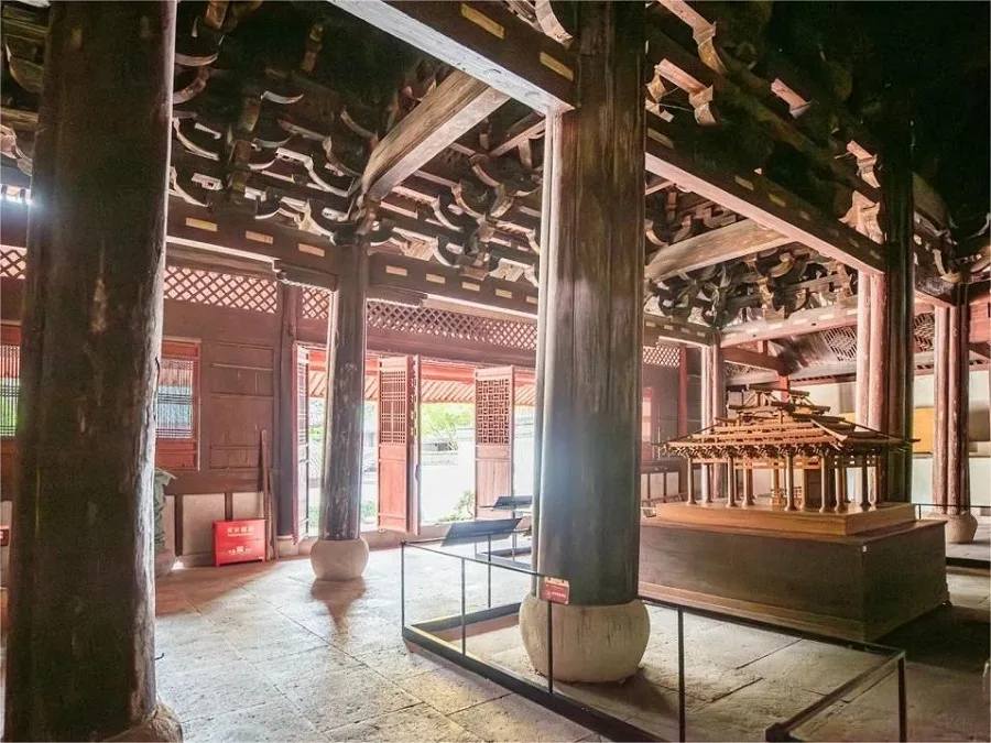 mahavira-hall-in-baoguo-temple-ningbo-jpg mahavira-hall-in-baoguo-temple-ningbo-jpg