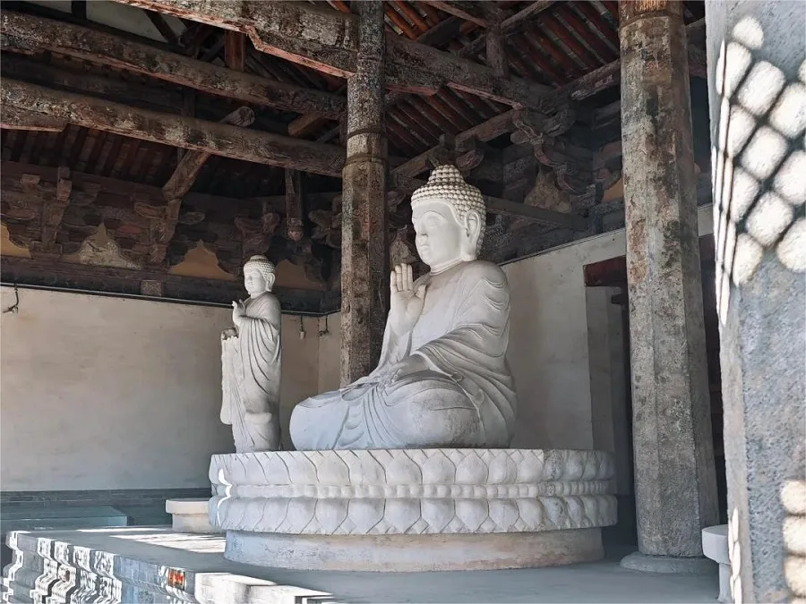 mahavira-hall-in-huishan-temple-jpg mahavira-hall-in-huishan-temple-jpg
