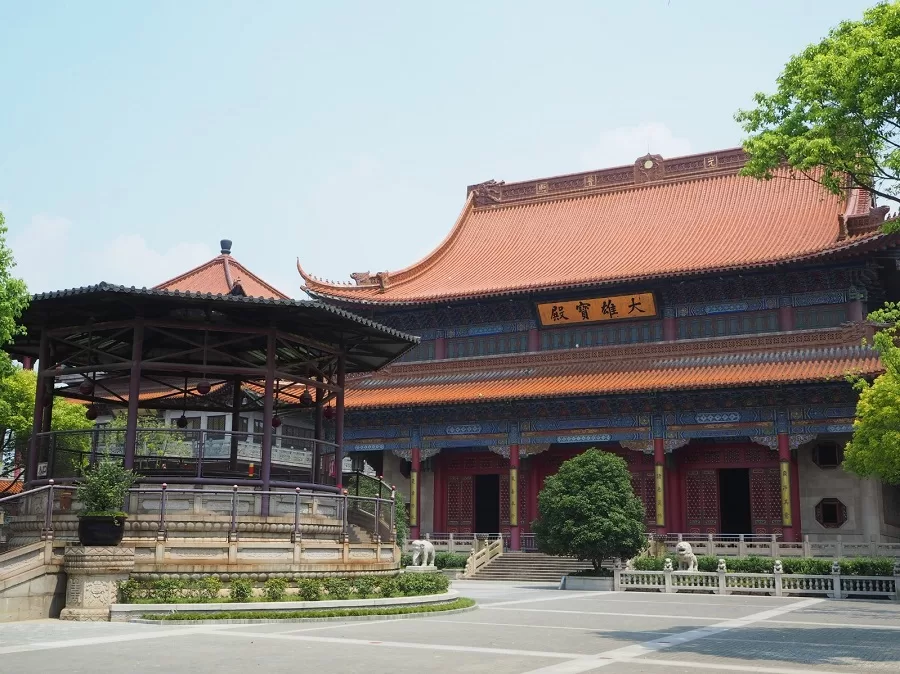 majestic-main-hall-in-gaomin-temple-jpg majestic-main-hall-in-gaomin-temple-jpg