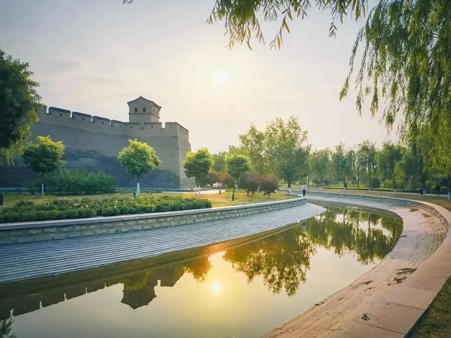 moat-on-pingyao-city-wall-jpg moat-on-pingyao-city-wall-jpg