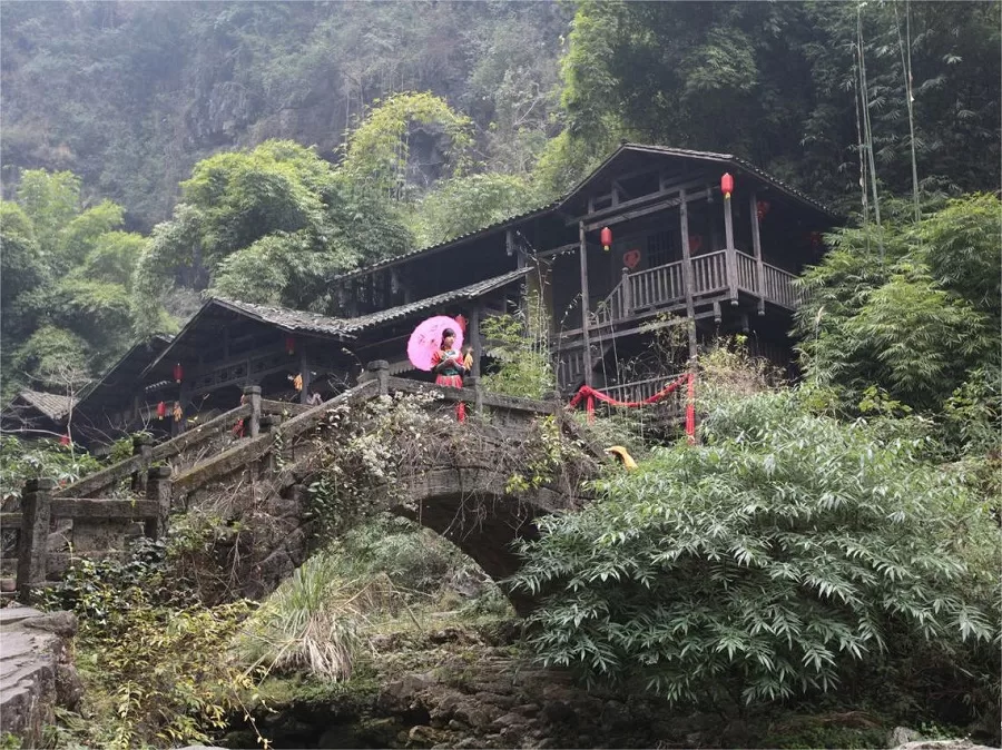 mountain-village-in-tribe-of-three-gorges-jpg mountain-village-in-tribe-of-three-gorges-jpg