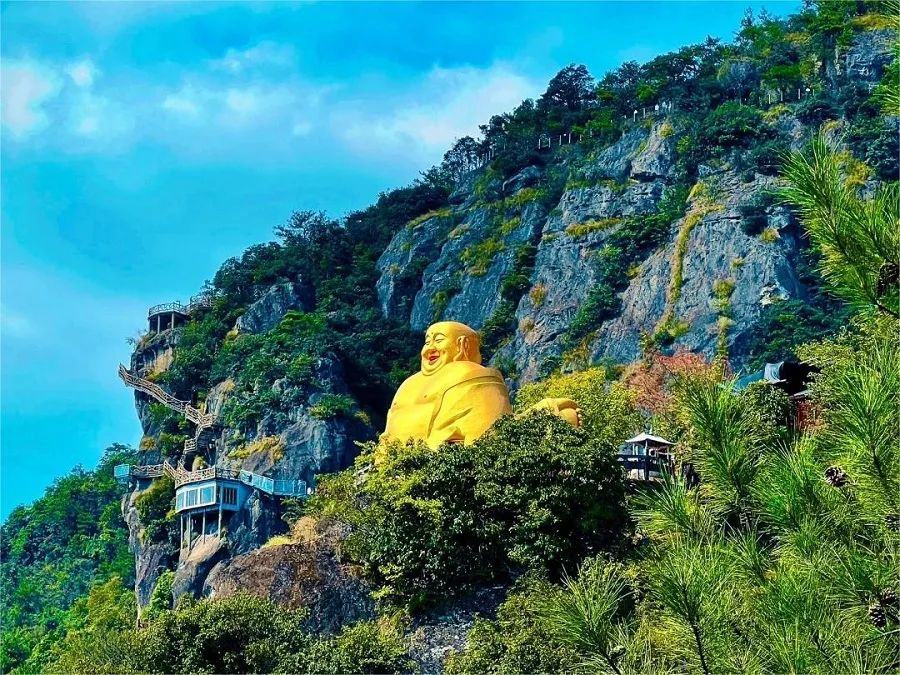 natural-standing-buddha-in-daci-cliff-hangzhou-jpg natural-standing-buddha-in-daci-cliff-hangzhou-jpg