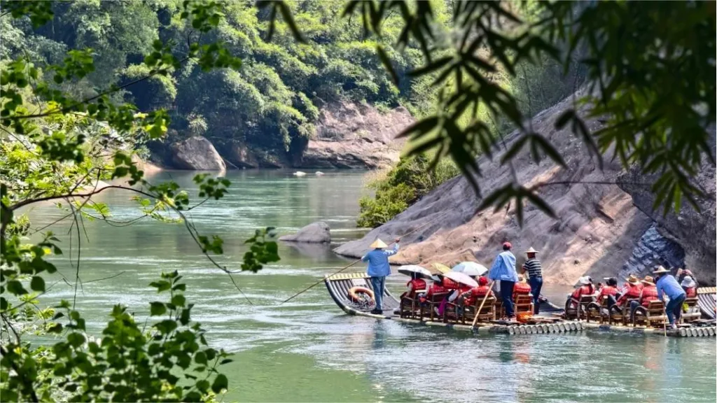 nine-bend-stream-in-mount-wuyi-1-1024x576-1