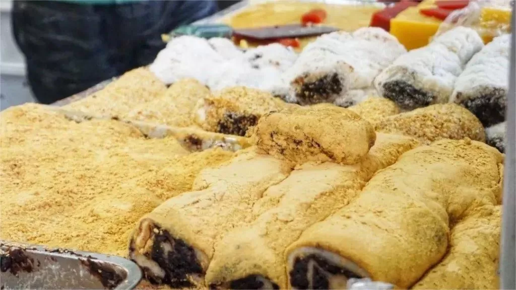 niujie-muslim-snack-street-1024x576-1