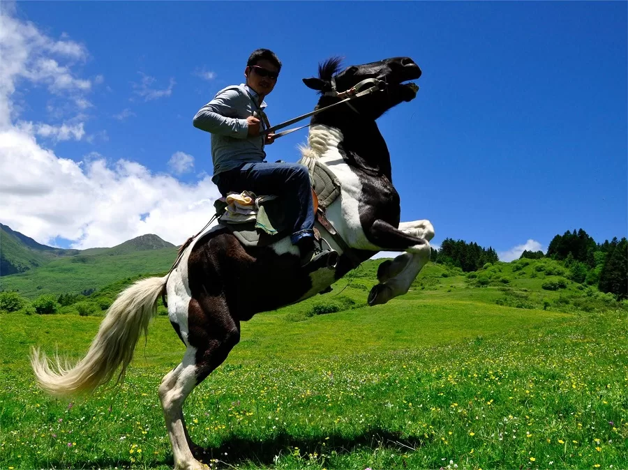 outdoor-activities-in-songpinggou-valley-jpg outdoor-activities-in-songpinggou-valley-jpg