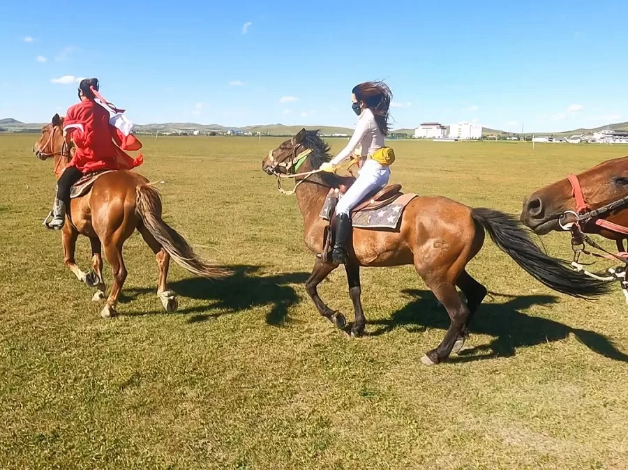 outdoor-adventures-in-bashang-grassland-jpg outdoor-adventures-in-bashang-grassland-jpg