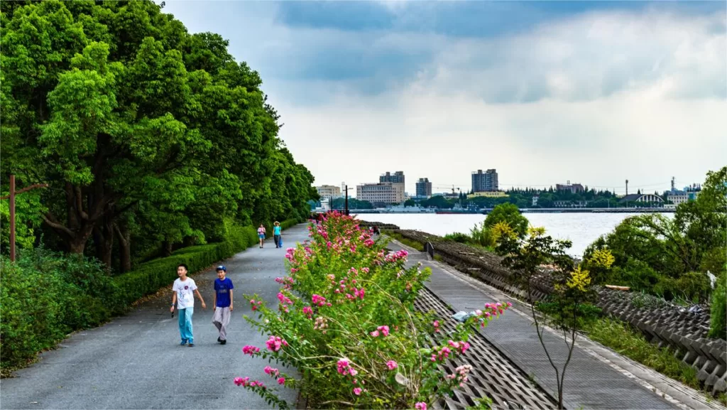 parks-along-huangpu-river-1024x577-1