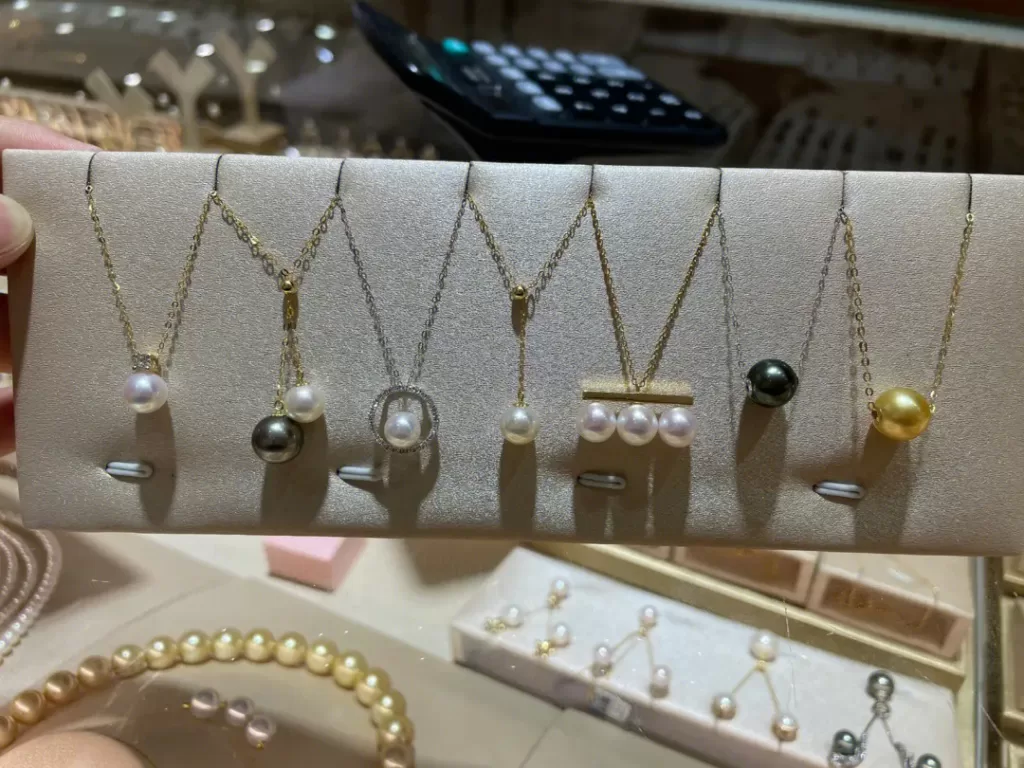 pearls-galore-in-beijing-hongqiao-pearl-market-1024x768-1 pearls-galore-in-beijing-hongqiao-pearl-market-1024x768-1