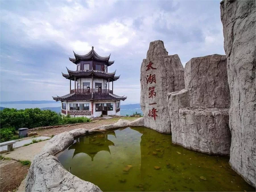 piaomiao-peak-in-xishan-island-in-suzhou-jpeg piaomiao-peak-in-xishan-island-in-suzhou-jpeg