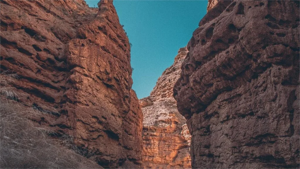 pingshan-lake-grand-canyon-zhangye-1024x576-1 pingshan-lake-grand-canyon-zhangye-1024x576-1