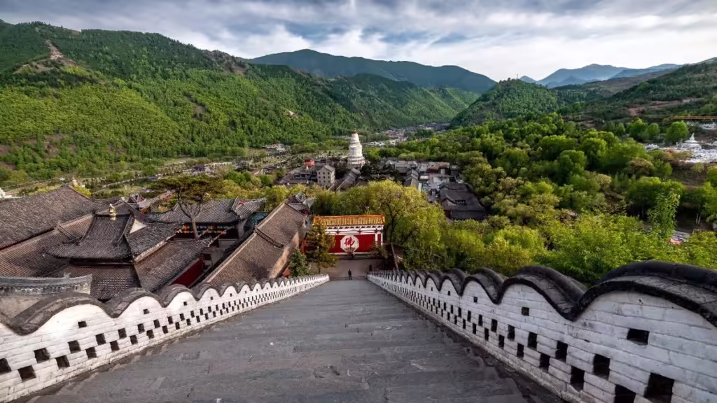 pusading-on-mount-wutai-1024x576.avif_-9