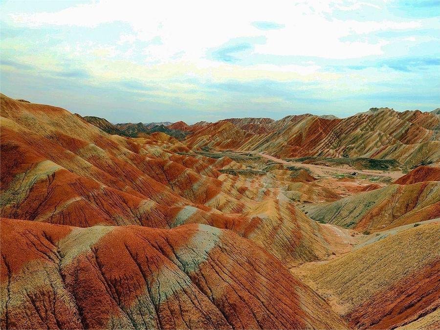 qicai-yunhai-platform-in-zhangye-danxia-geopark qicai-yunhai-platform-in-zhangye-danxia-geopark