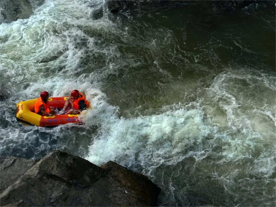 rafting-adventures-in-nanjiang-grand-canyon-jpg rafting-adventures-in-nanjiang-grand-canyon-jpg