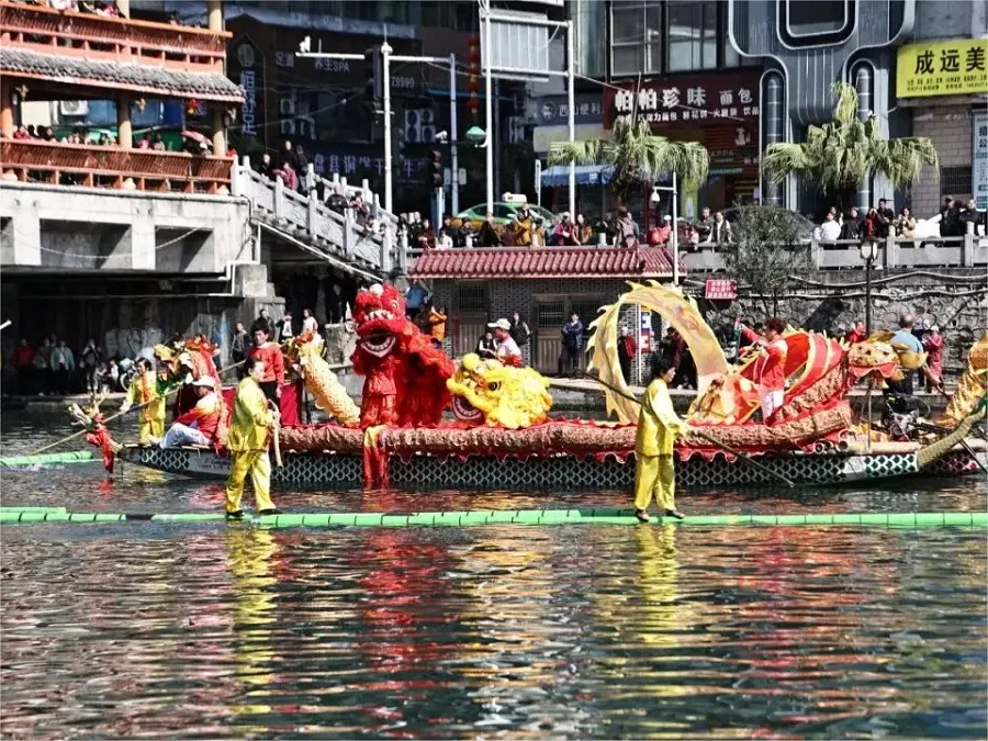 recreational-activities-in-jianjiang-river-duyun-jpg recreational-activities-in-jianjiang-river-duyun-jpg
