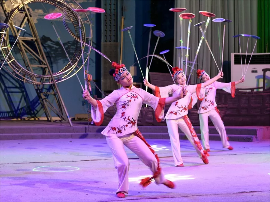 red-peony-theater-in-wuqiao-acrobatics-world-jpg red-peony-theater-in-wuqiao-acrobatics-world-jpg