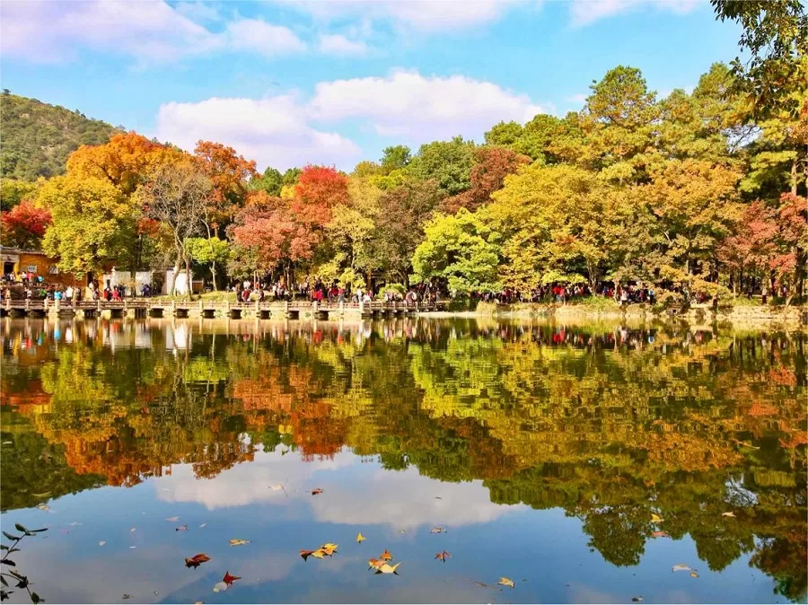 reflective-ponds-in-tianping-mountain-jpg reflective-ponds-in-tianping-mountain-jpg