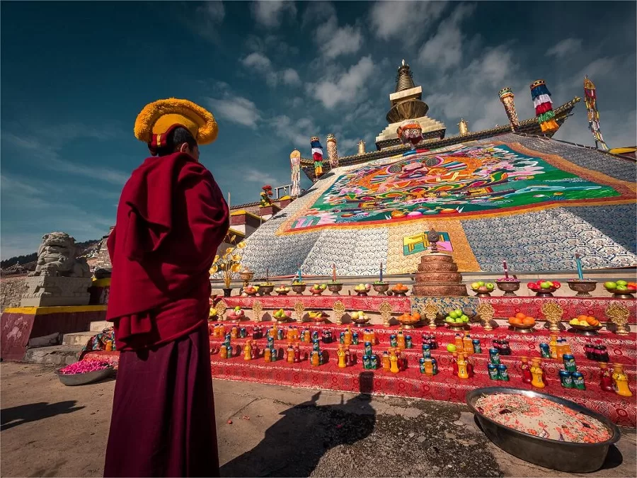 religious-ceremonies-in-litang-monstery-jpg religious-ceremonies-in-litang-monstery-jpg