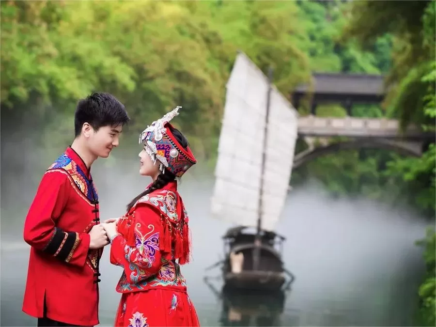riverside-village-in-tribe-of-three-gorges-jpeg riverside-village-in-tribe-of-three-gorges-jpeg