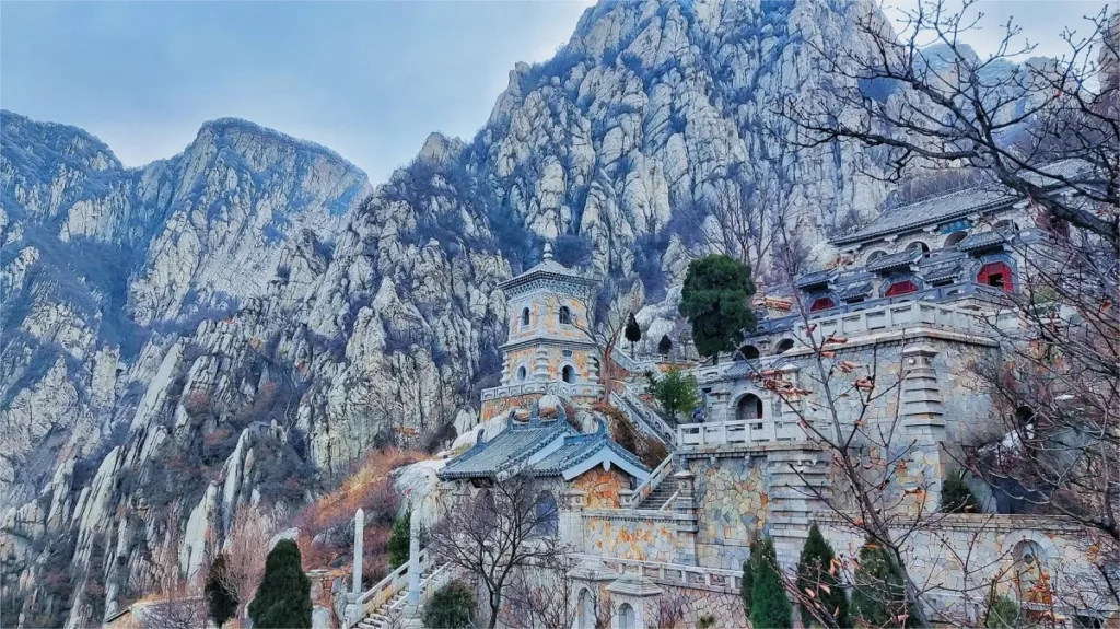 sanhuang-village-henan-1024x575-1 sanhuang-village-henan-1024x575-1