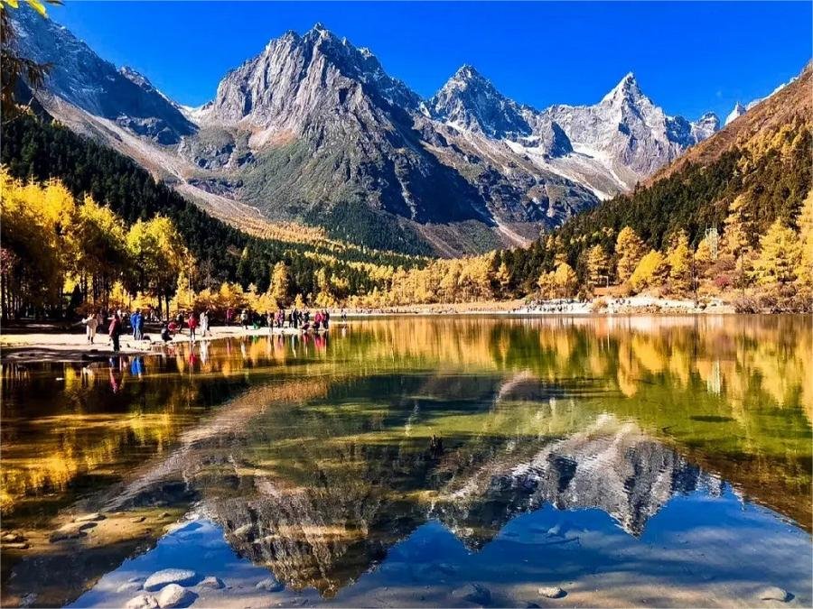 scenic-beauty-of-bipeng-gorge scenic-beauty-of-bipeng-gorge