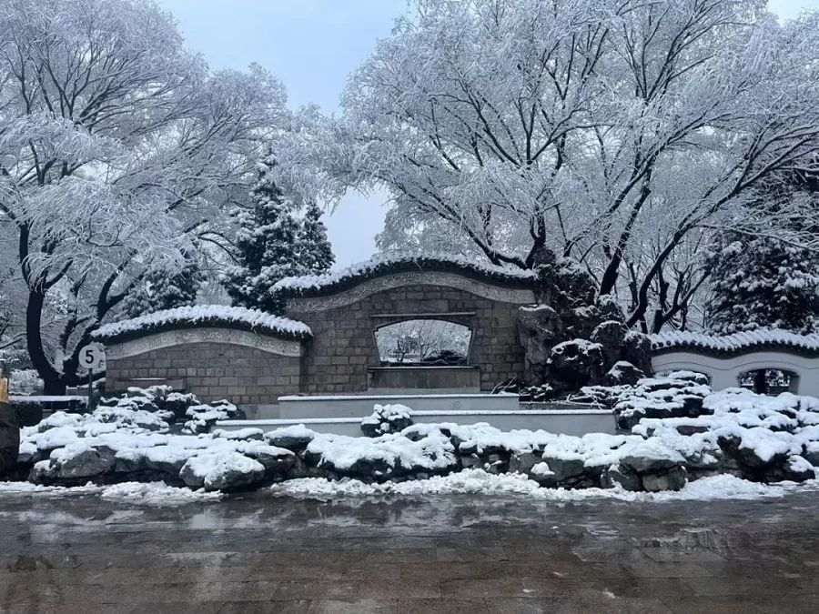 seasonal-beauty-in-tuanjiehu-park-jpg seasonal-beauty-in-tuanjiehu-park-jpg