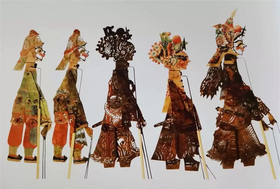 shadow-puppet-in-guanzhong-folk-art-museum-jpg shadow-puppet-in-guanzhong-folk-art-museum-jpg