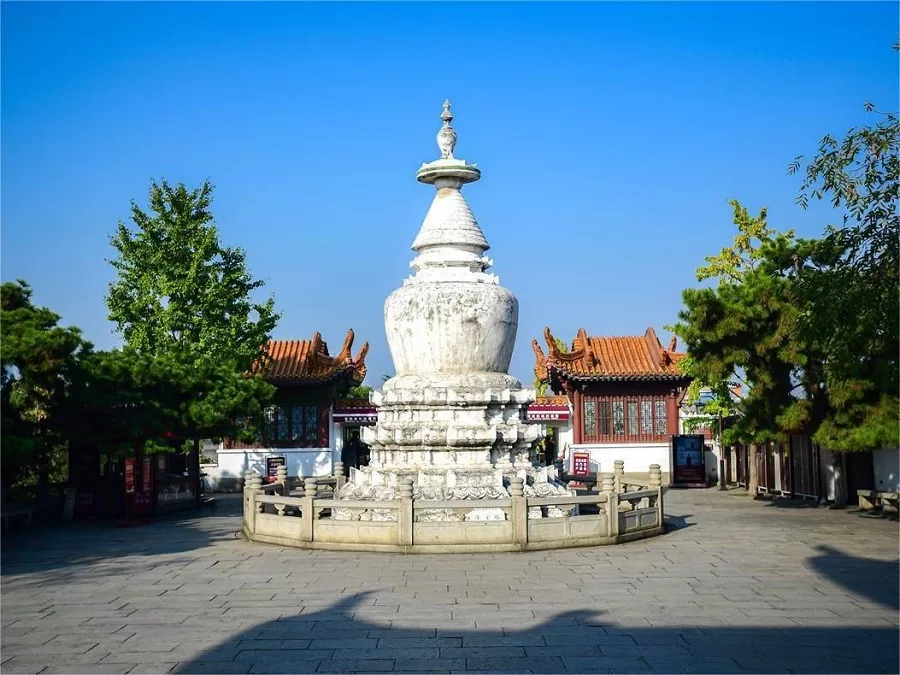 shengxiang-pagoda-in-snake-hill-jpeg shengxiang-pagoda-in-snake-hill-jpeg
