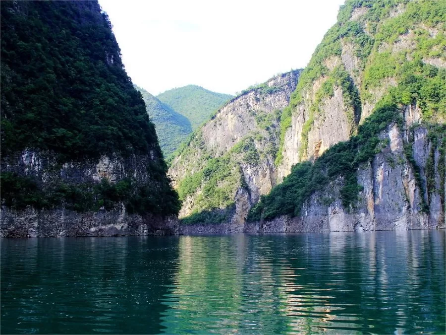 shisun-river-in-yunyang-longgang-scenic-area-jpg shisun-river-in-yunyang-longgang-scenic-area-jpg