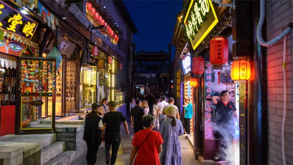 shopping-in-shichahai-hutong-1024x576-1 shopping-in-shichahai-hutong-1024x576-1