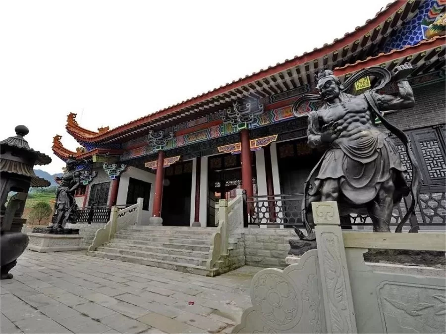 shuangfeng-temple-in-zhongshan-ancient-town-jpeg shuangfeng-temple-in-zhongshan-ancient-town-jpeg