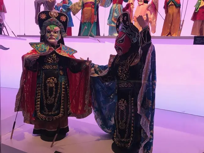 sichuan-opera-exhibition-in-chengdu-museum sichuan-opera-exhibition-in-chengdu-museum