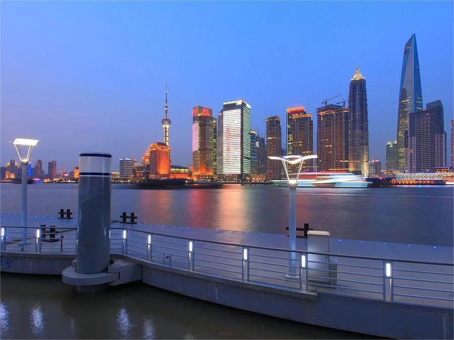 sixteen-pu-in-the-bund-jpg sixteen-pu-in-the-bund-jpg