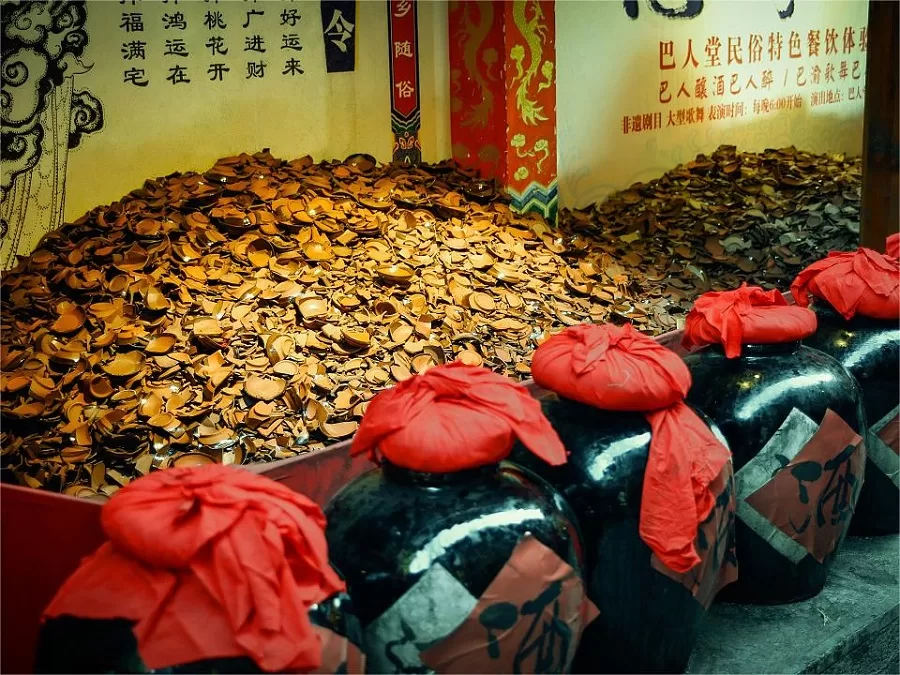 smashing-bowl-wine-in-tujia-daugher-city-jpg smashing-bowl-wine-in-tujia-daugher-city-jpg