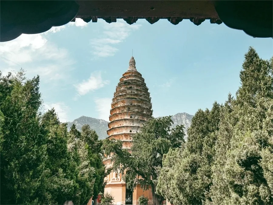 songyue-pagoda-in-taishi-mountain-jpg songyue-pagoda-in-taishi-mountain-jpg