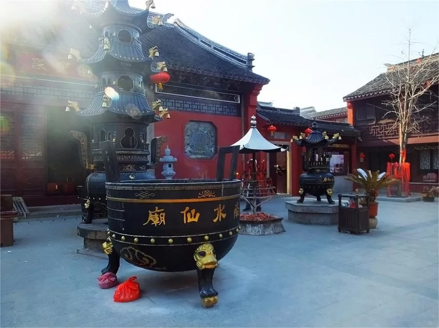 south-water-deity-temple-in-nanchang-street-jpg south-water-deity-temple-in-nanchang-street-jpg