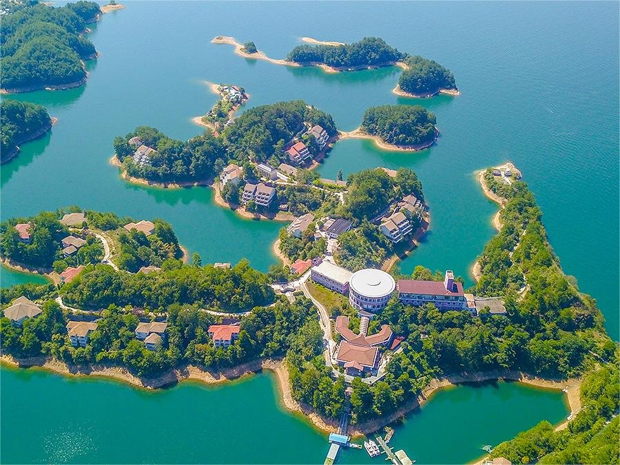 southeast-lake-area-in-qiandao-lake southeast-lake-area-in-qiandao-lake