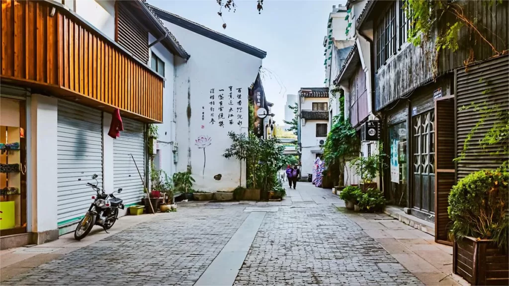 southern-song-imperial-street-1024x576-8