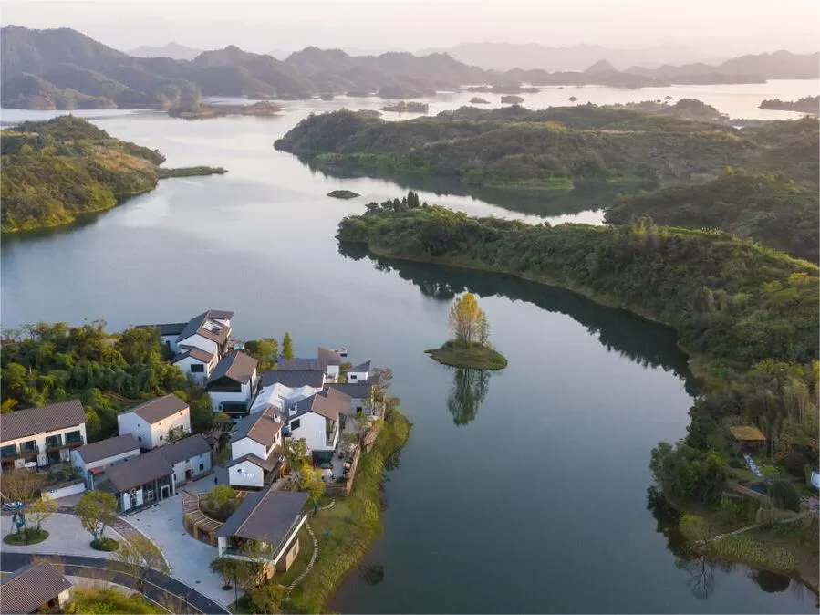 southwest-lake-area-in-qiandao-lake-jpg southwest-lake-area-in-qiandao-lake-jpg