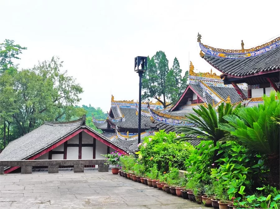 spiritual-retreat-of-shengshou-temple-baodingshan-jpg spiritual-retreat-of-shengshou-temple-baodingshan-jpg