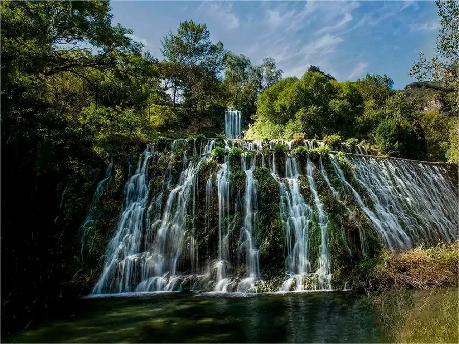 springs-and-waterfalls-in-huhushui-scenic-area-jpg springs-and-waterfalls-in-huhushui-scenic-area-jpg