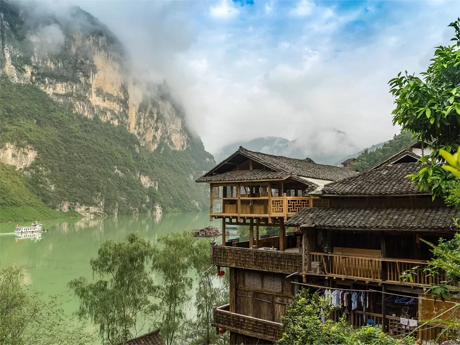 stilted-houses-in-gongtan-ancient-town-jpeg stilted-houses-in-gongtan-ancient-town-jpeg