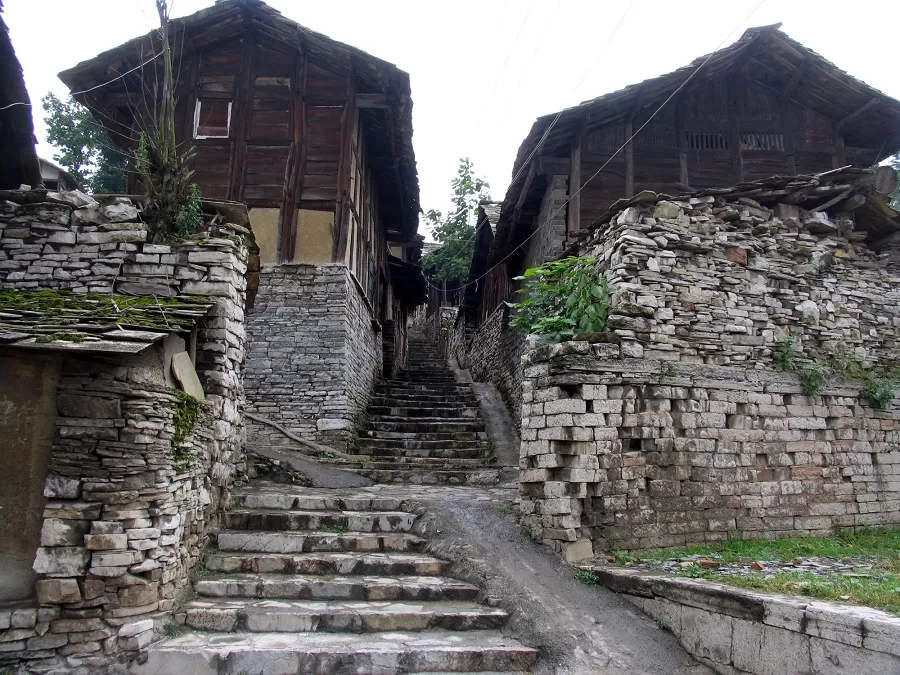 stone-alley-in-zhenshan-village-jpeg stone-alley-in-zhenshan-village-jpeg