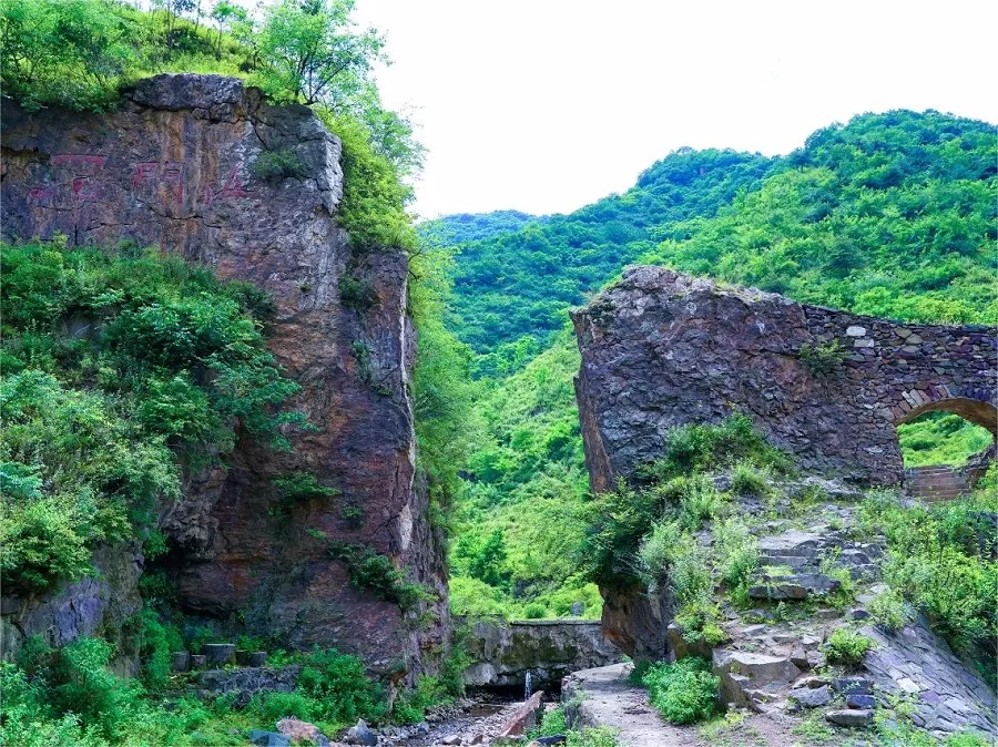 stone-gate-village-in-gaopo-township-jpg stone-gate-village-in-gaopo-township-jpg