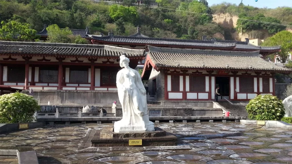 stories-surrounding-huaqing-pool-1024x576-1