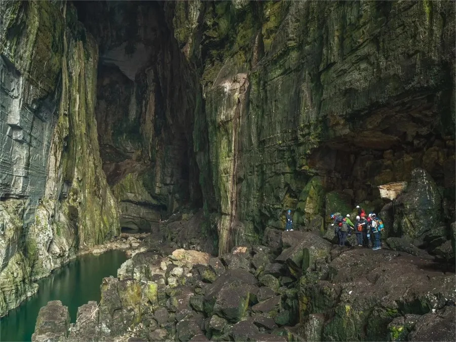 swallow-cave-huishui-1-jpg swallow-cave-huishui-1-jpg