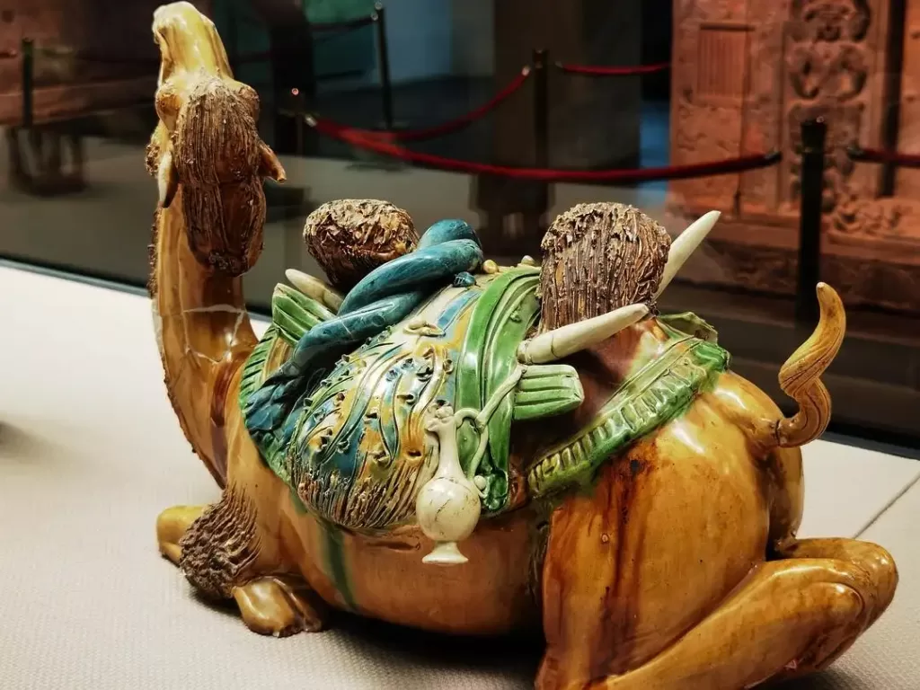tang-dynasty-ceramics-in-sichuan-museum-1024x768-1 tang-dynasty-ceramics-in-sichuan-museum-1024x768-1