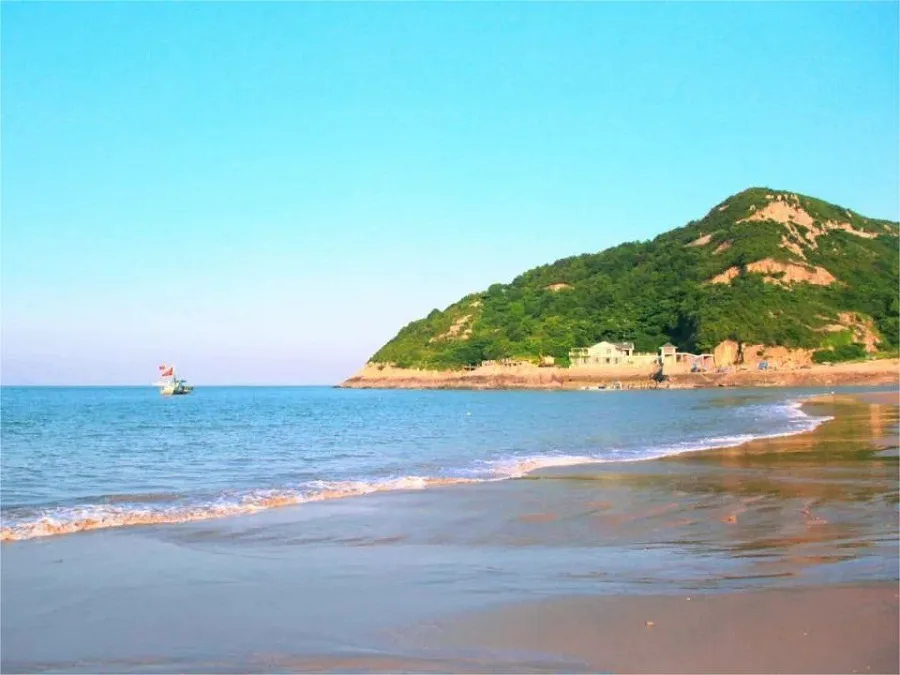 tawan-golden-sands-sccenic-area-in-taohua-island-jpg tawan-golden-sands-sccenic-area-in-taohua-island-jpg