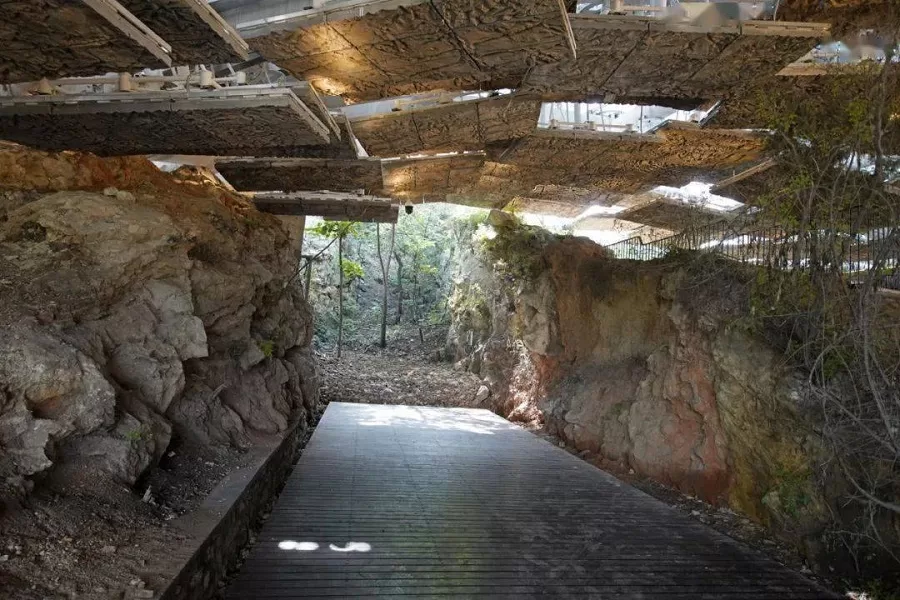 the-cave-site-in-peking-man-site-at-zhoukoudian-jpeg the-cave-site-in-peking-man-site-at-zhoukoudian-jpeg